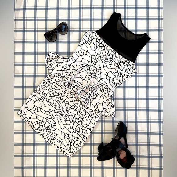 Soprano Black and White Peplum Dress - Picture 3 of 4